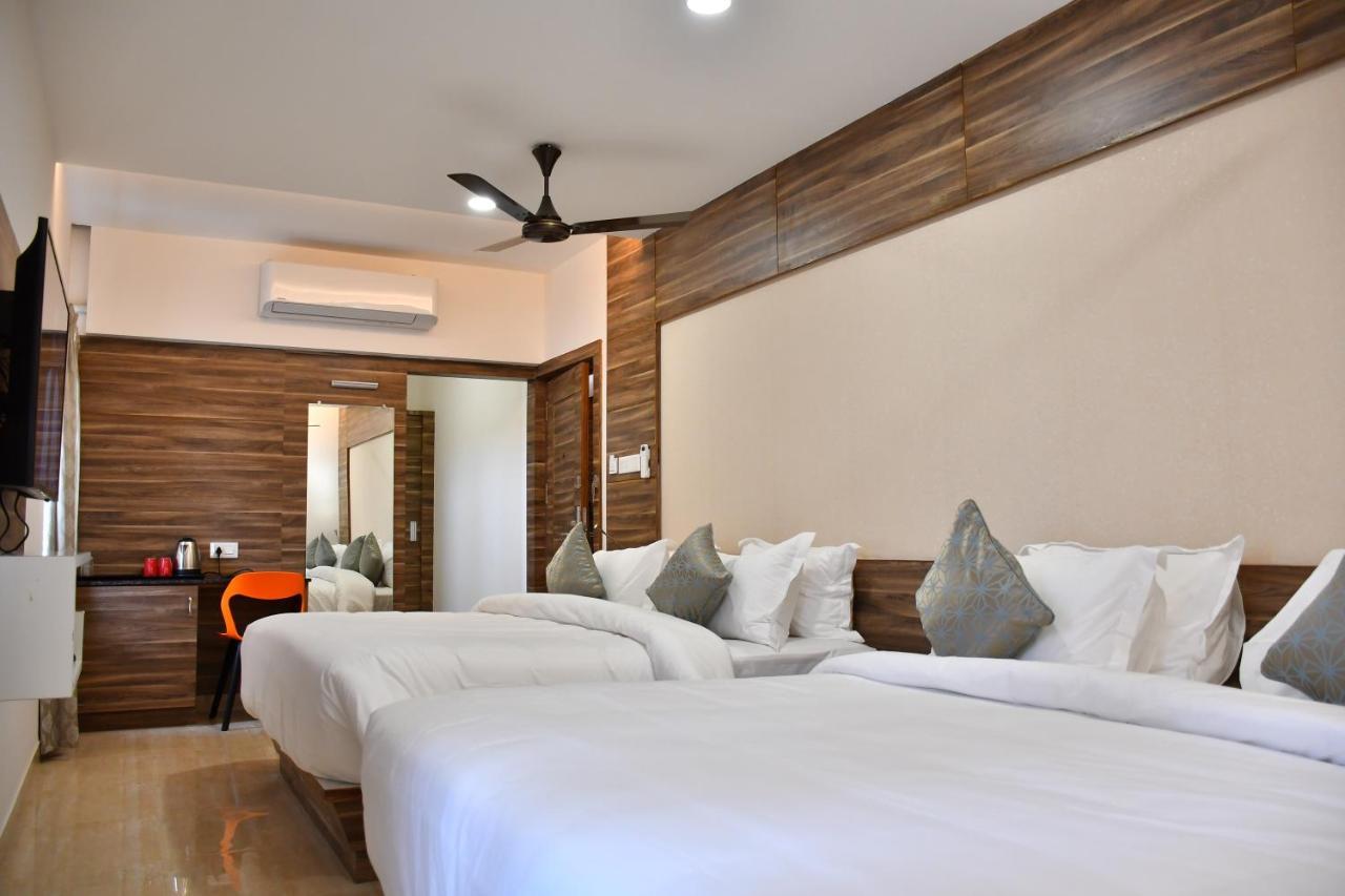 Adhikrishna Arcade Hotell Erode Exteriör bild